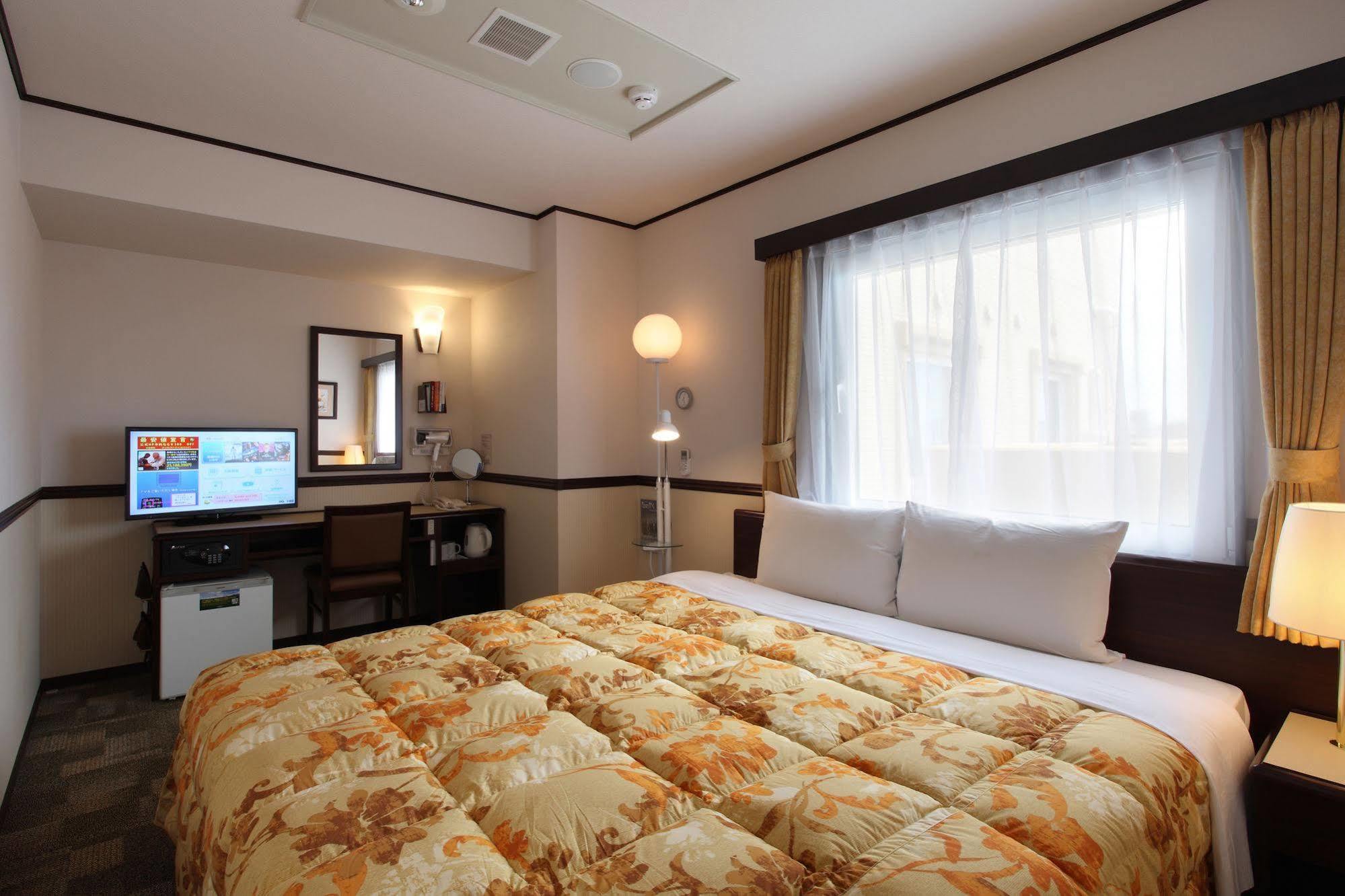 Toyoko Inn Nagoya-Eki Sakuradori-Guchi Honkan Экстерьер фото